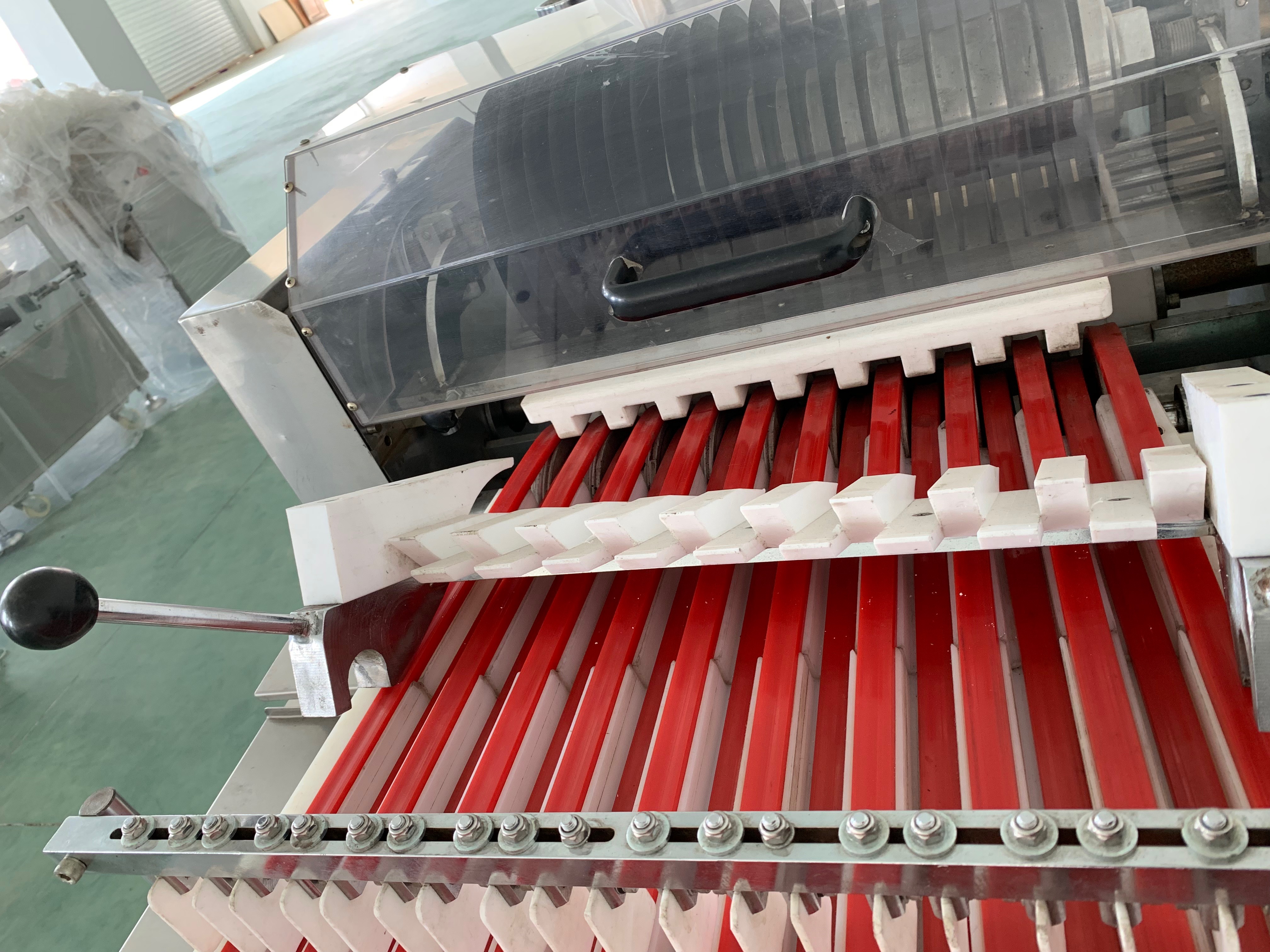 Máquina cortadora CY con capacidades de desmontaje y conformado