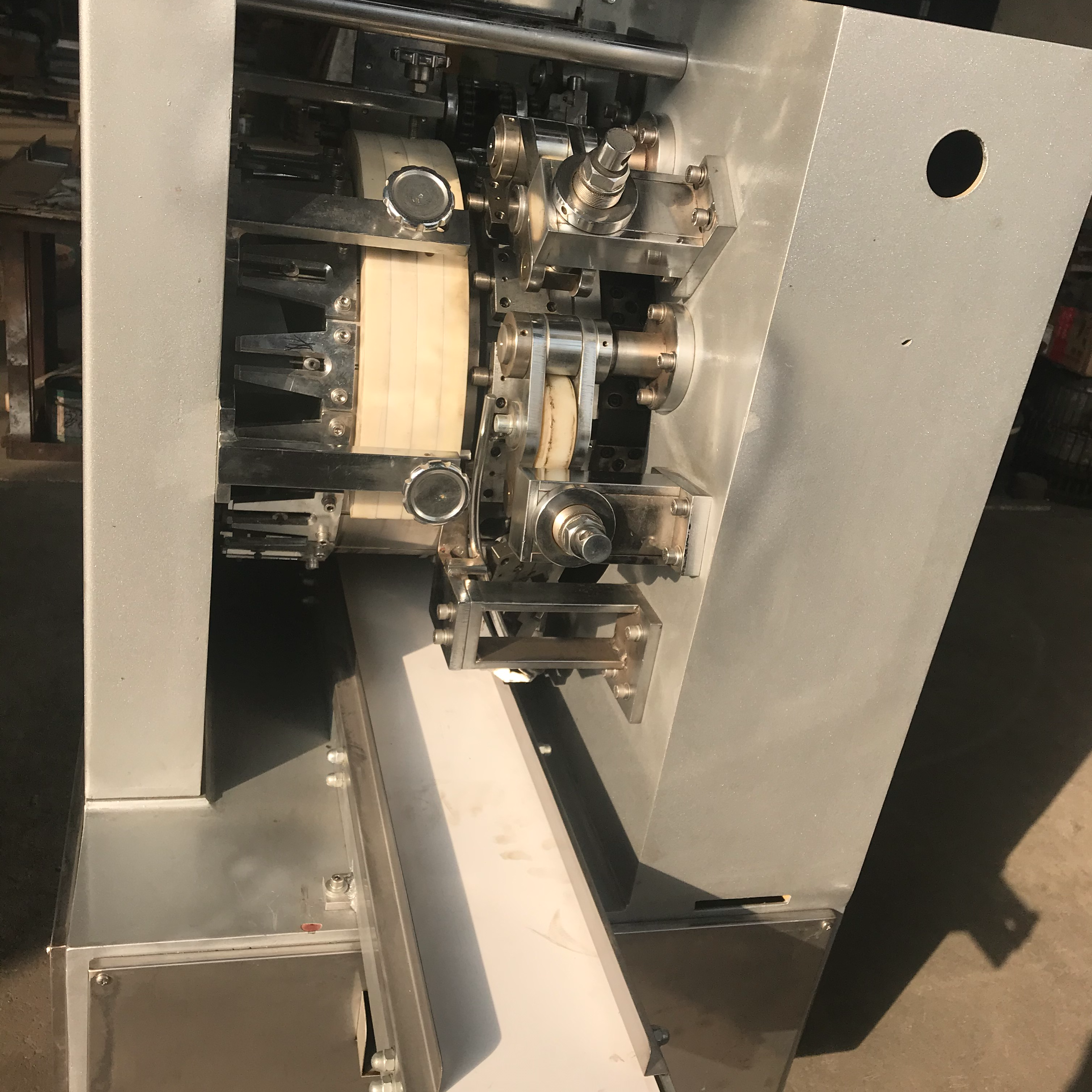 Máquina formadora de piruletas de forma irregular CYYB-250