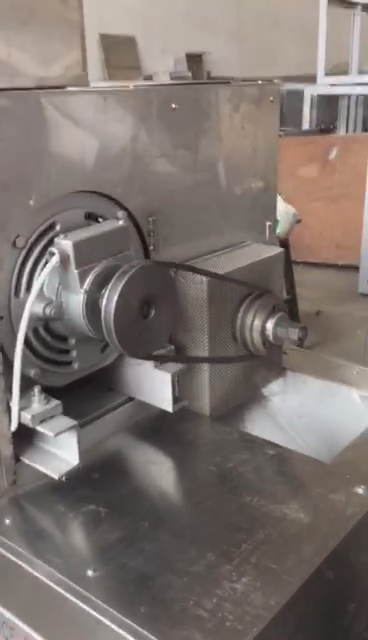 Máquina de soplado por extrusión CY
